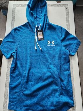 Under Armour Men's Teal Blue Short-Sleeve Hoodie